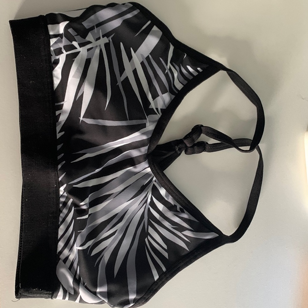 black and white palm tree pattern